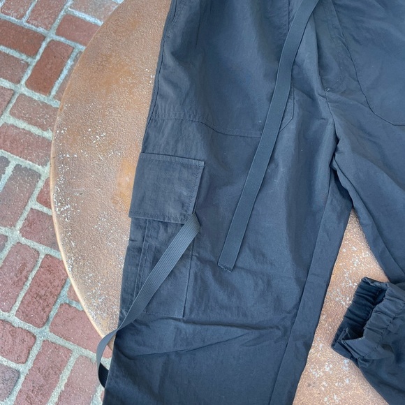 PacSun black utility cargo joggers 29x27 - Picture 4 of 5